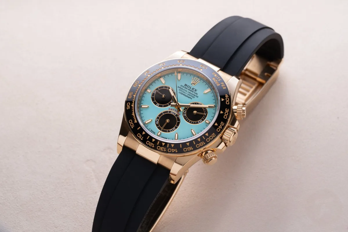 Rolex Daytona 126518LN in yellow gold with turquoise dial on Ronaldo Nazário's wrist