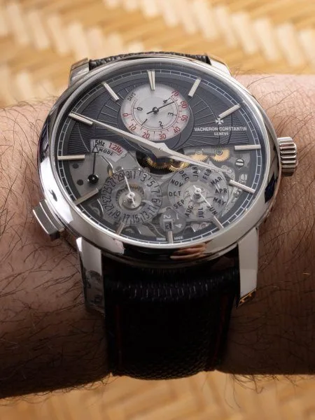 Platinum case and design details of Vacheron Constantin watch