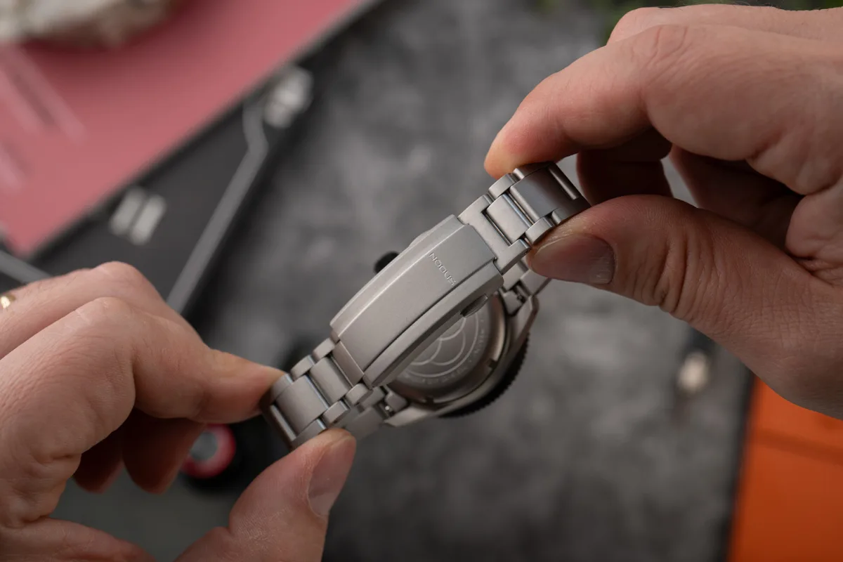 NodeX clasp with micro-adjustment