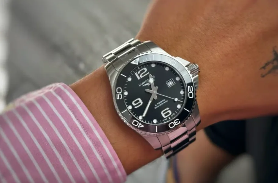 Longines HydroConquest with sporty design and ceramic bezel