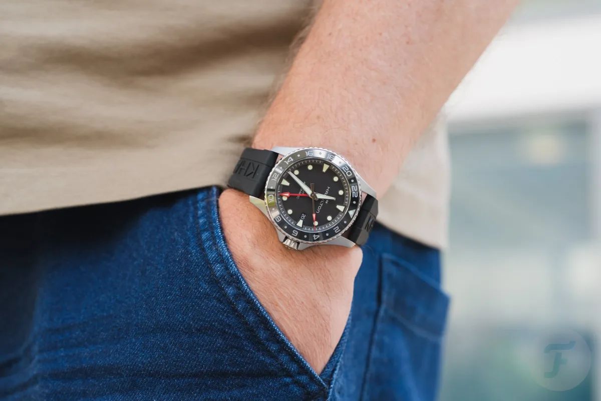 Hamilton H-14 GMT movement inside watch