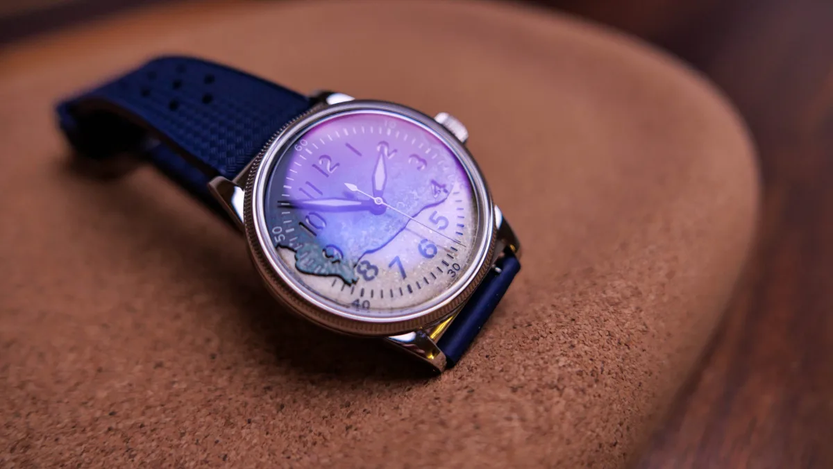 Close-up of Praesidus A-11 Utah Beach bezel