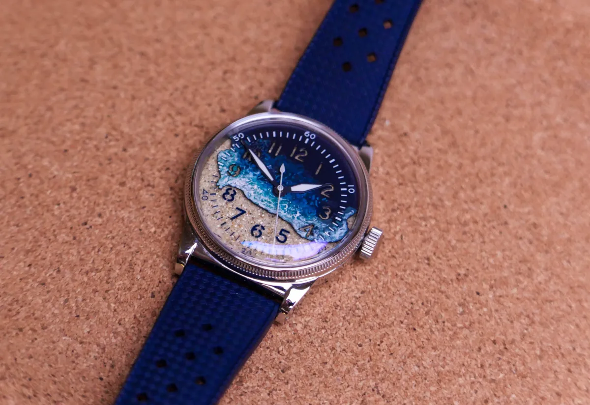 Detailed view of the sand dial on Praesidus A-11 Utah Beach
