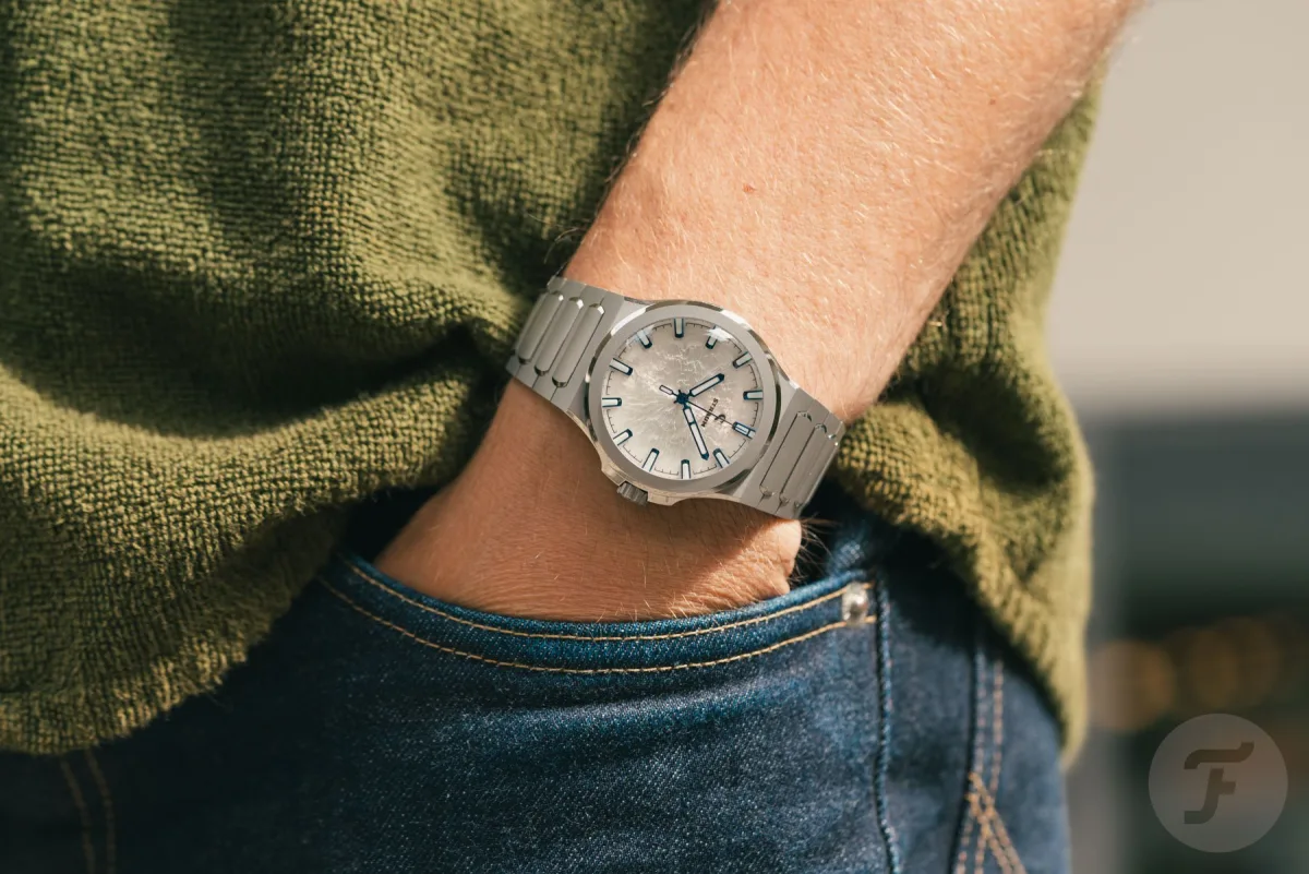 Straum watch clasp with quick-release mechanism