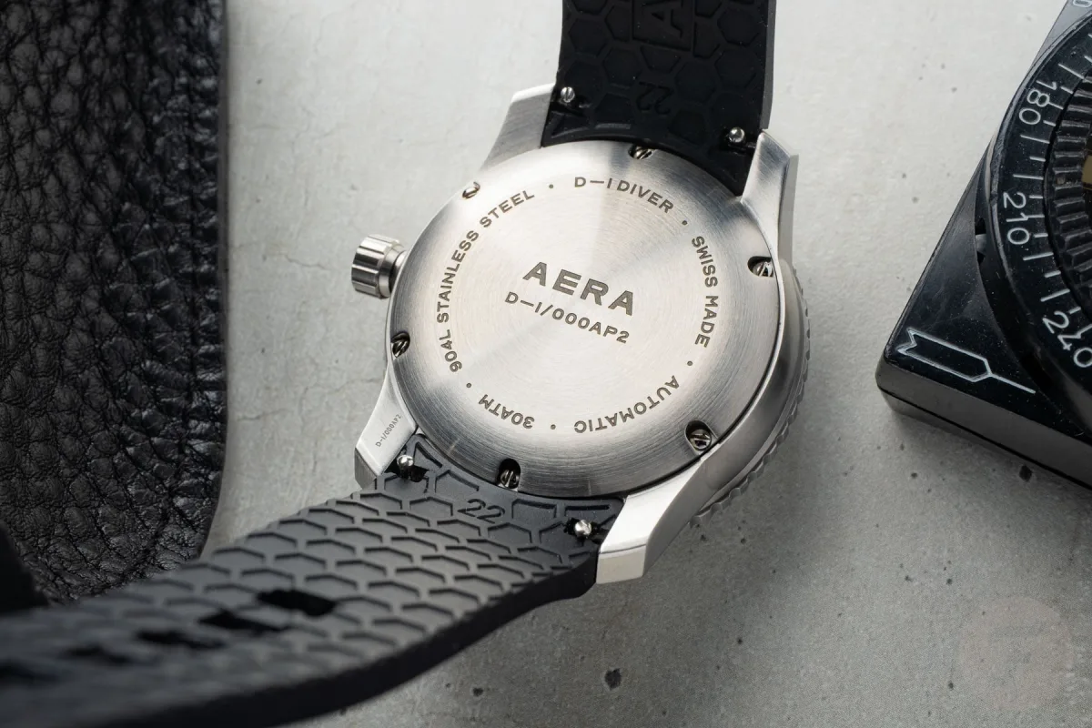 Aera D-1 Diver seconds hand detail