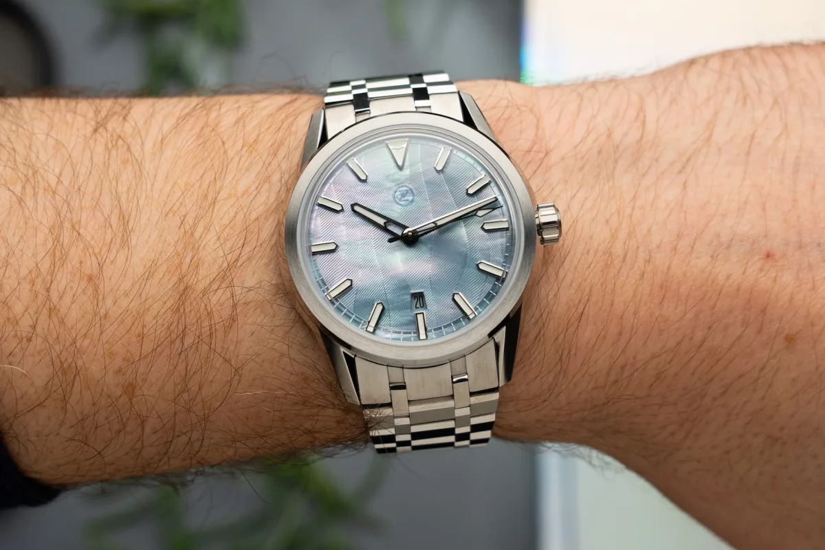 Zelos Helica 39 Galaxy dial with blue fumé and galaxy pattern