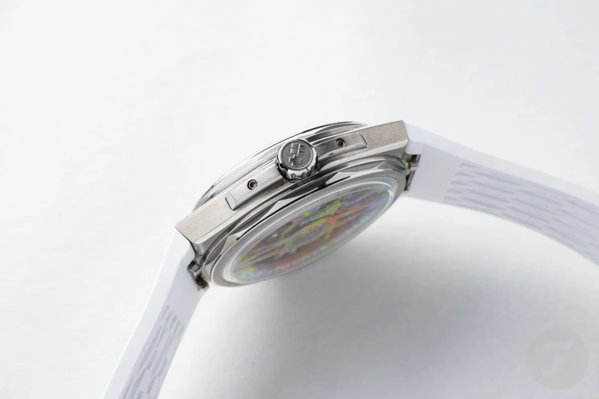 Christopher Ward Twelve Xander profile, crown side