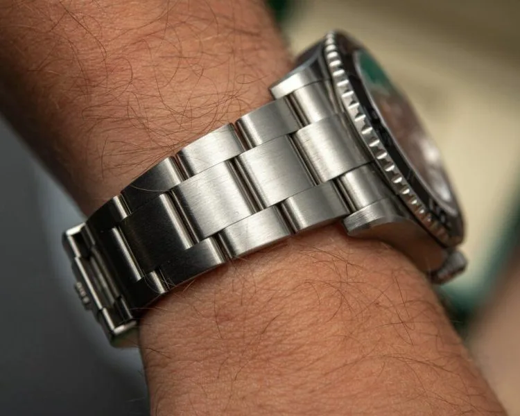 Rolex Yacht-Master 42 bracelet link edges