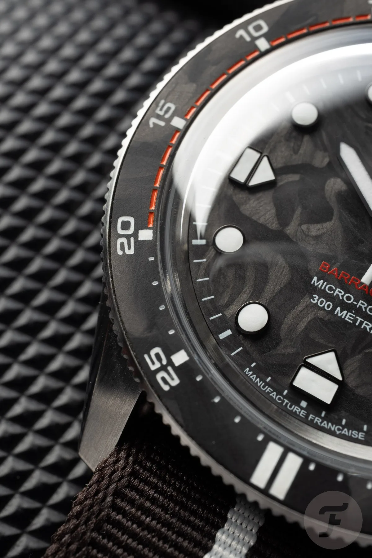 Yema Navygraf Barracuda CMM.20 watch case construction