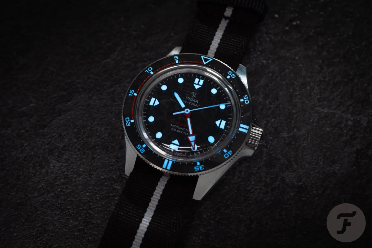 Forged carbon bezel detail on Yema Navygraf Barracuda