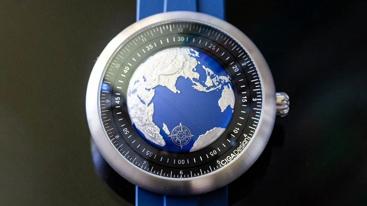 Truly Unique CIGA Design Blue Planet Watch Review