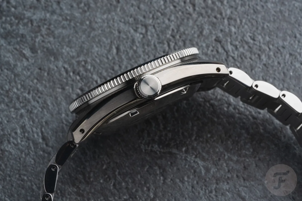Seiko Prospex HBC010 watch with green dial and bracelet