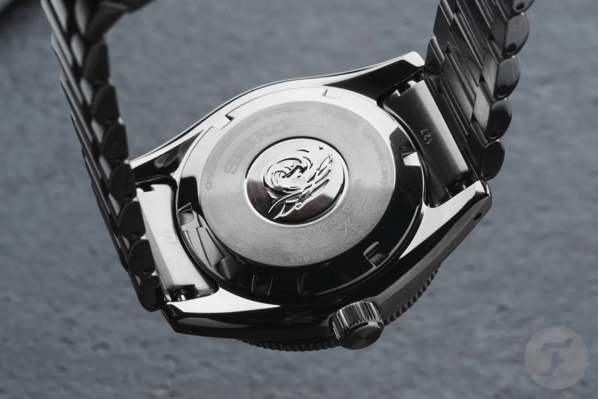 Close-up of Seiko HBC010 bracelet with clasp