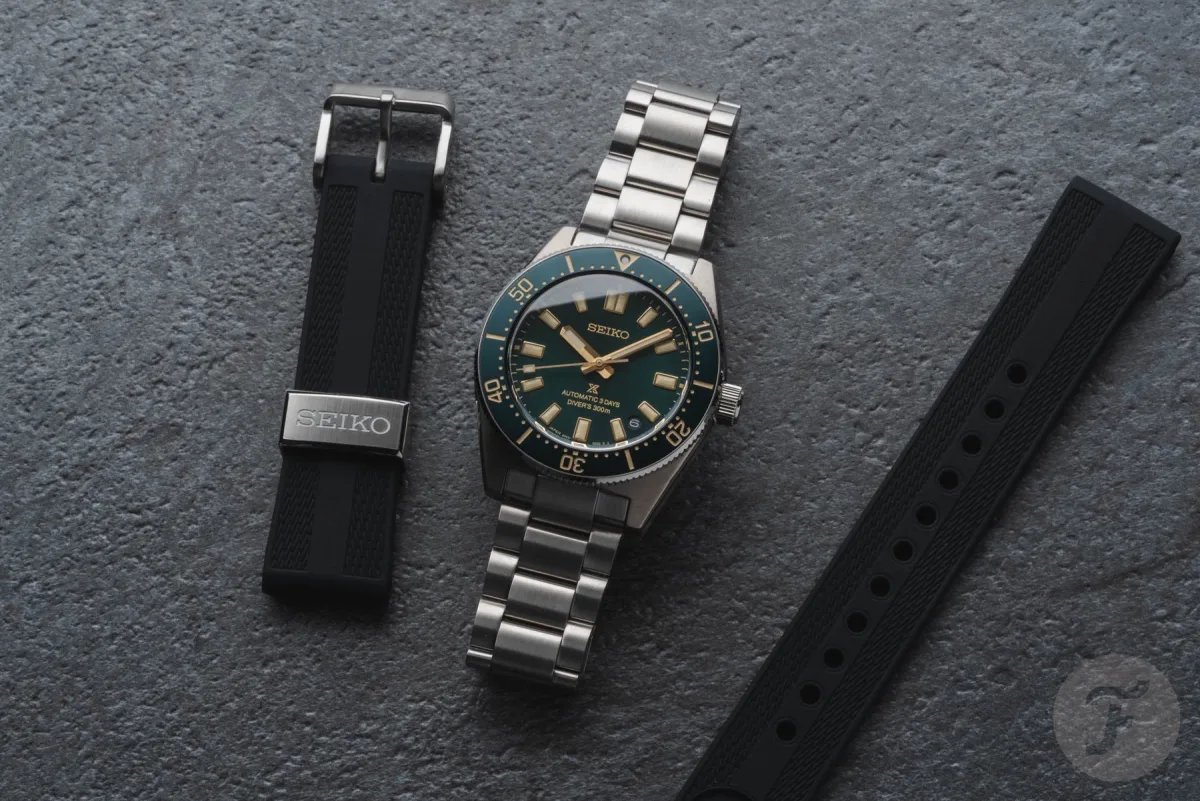 Seiko HBC010 green-gold color scheme close-up