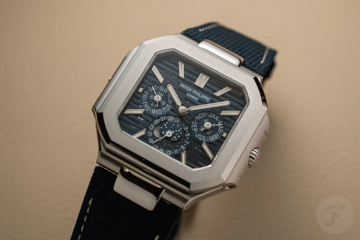 Close-up of the skeletonized blue dial