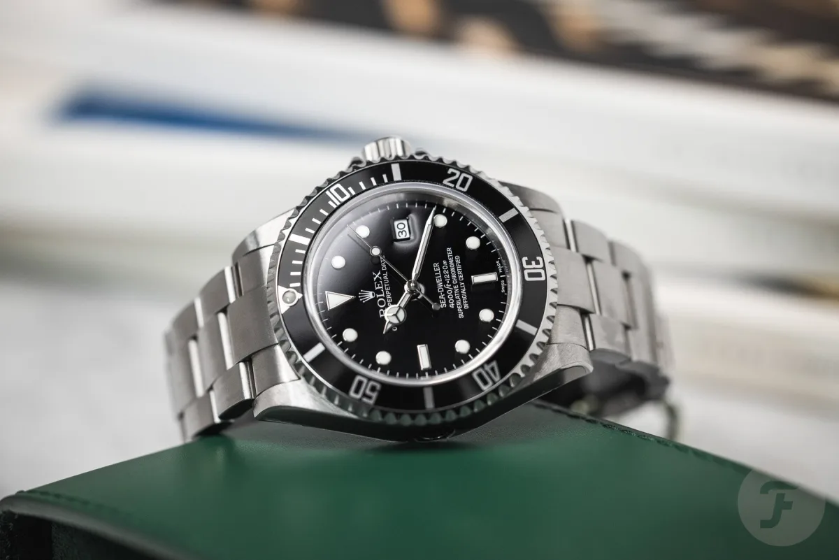 Rolex Sea-Dweller ref. 16600 vintage tritium dial