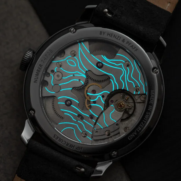Textured dial of HP Hercules in Snow White