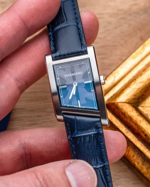 Ferragamo Asymetrique watch movement