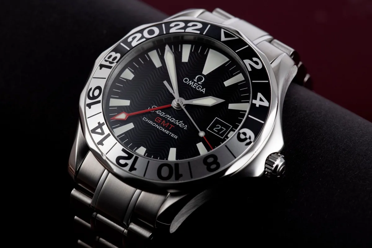 Omega Seamaster 300 GMT ref. 2534.50 bezel and dial