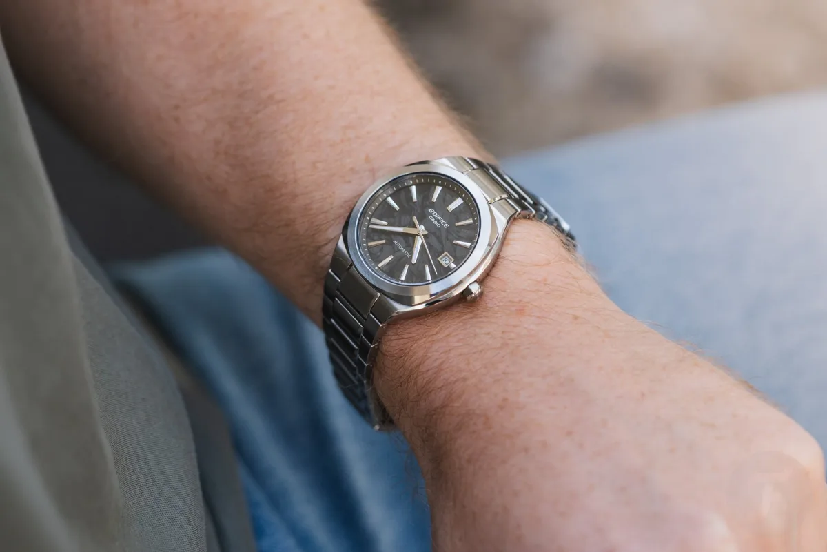 EFK-200 watch on wrist