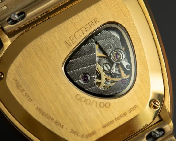Multi-level bezel of Nectere Eclipse watch