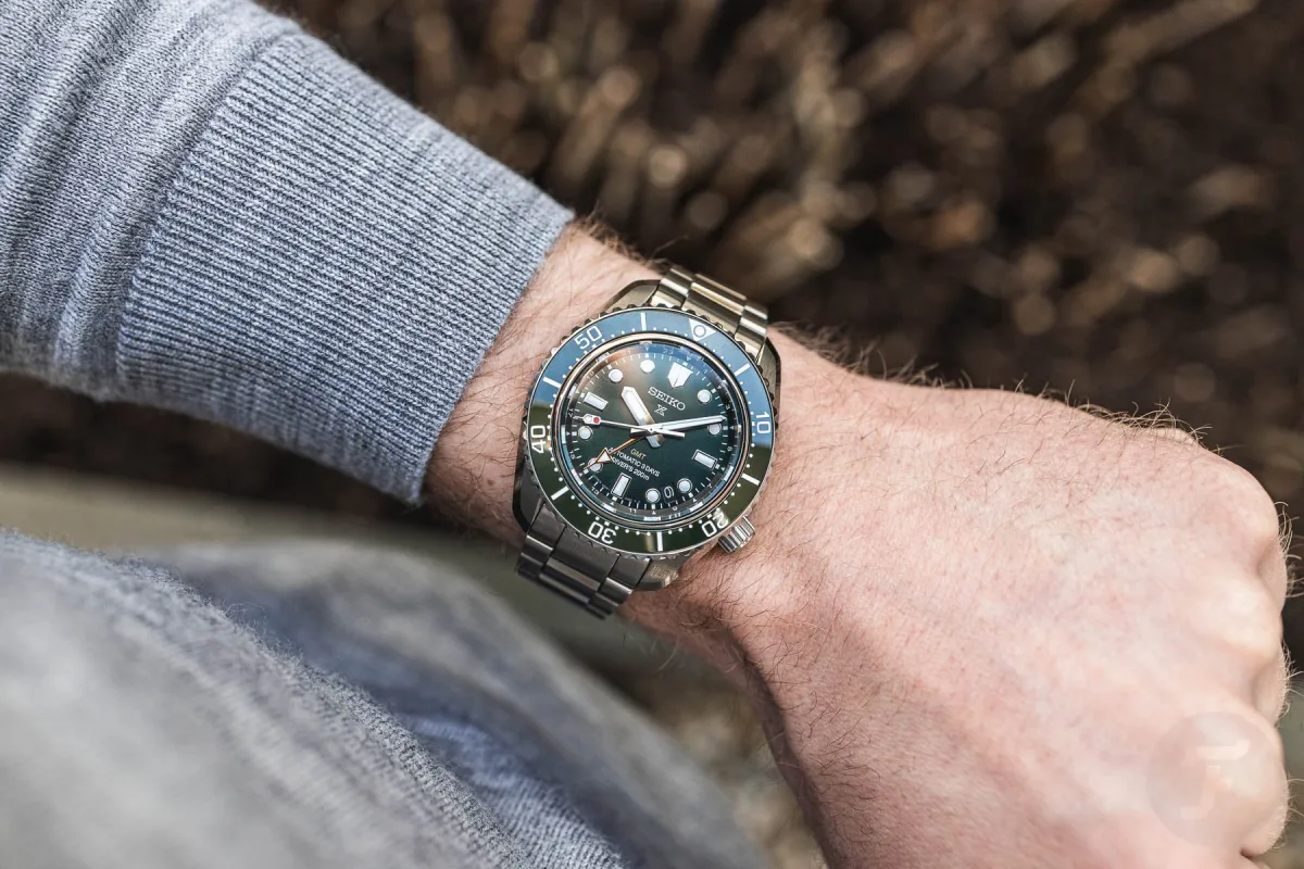 Seiko 5 Sports GMT SSK005K1 watch review reference