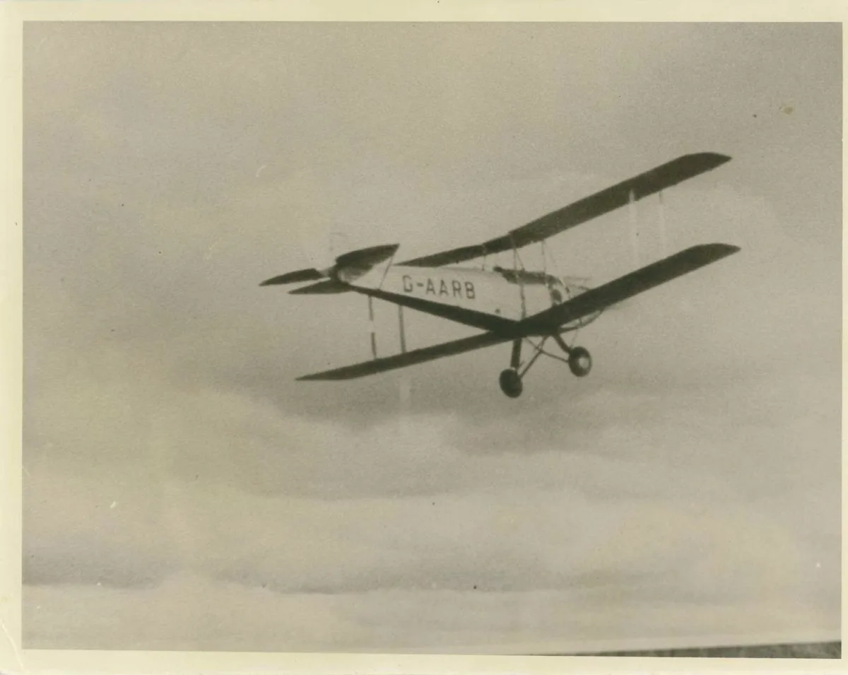 Jean Batten's flight cap and navigation tools