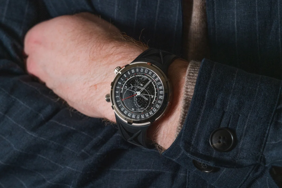 Key features of Patek Philippe 6105G-001 Celestial