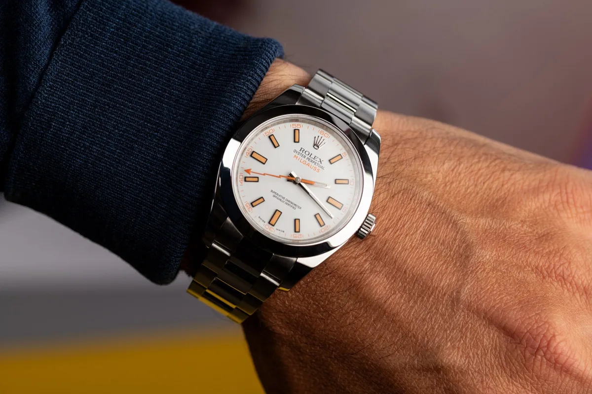 Rolex Milgauss ref. 1019 with simple black dial