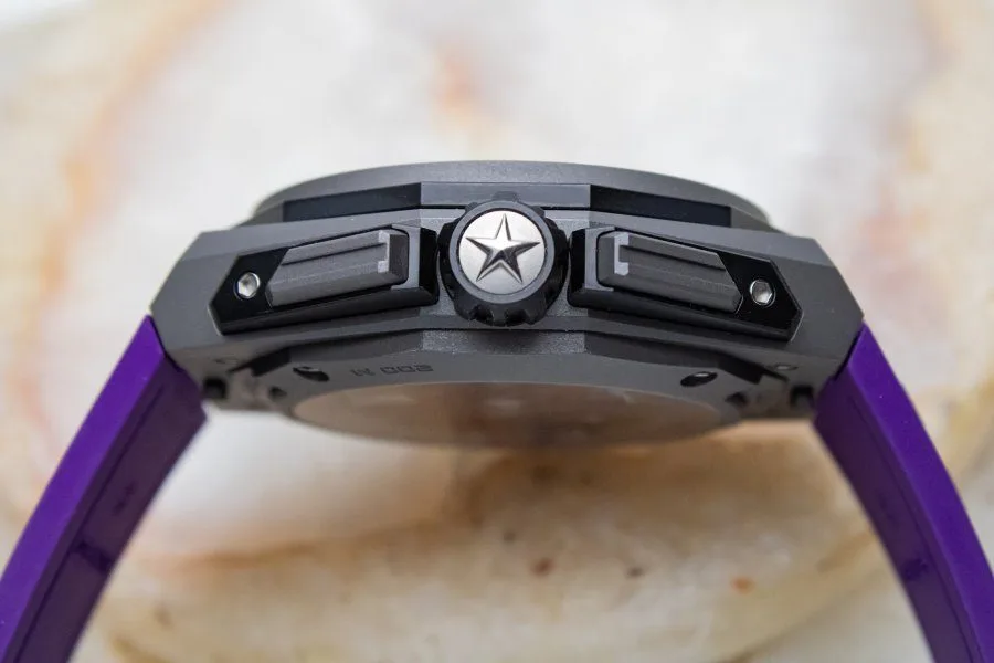 Zenith Defy Extreme Ultraviolet bezel and crown
