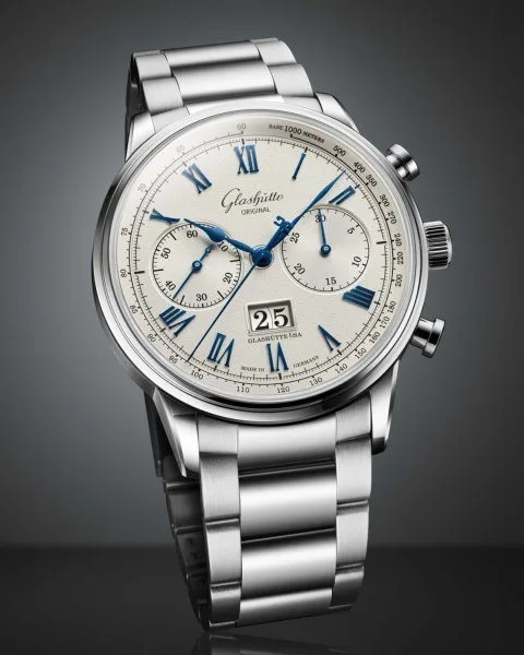 Technical specifications table for Glashütte Original Senator Chronograph