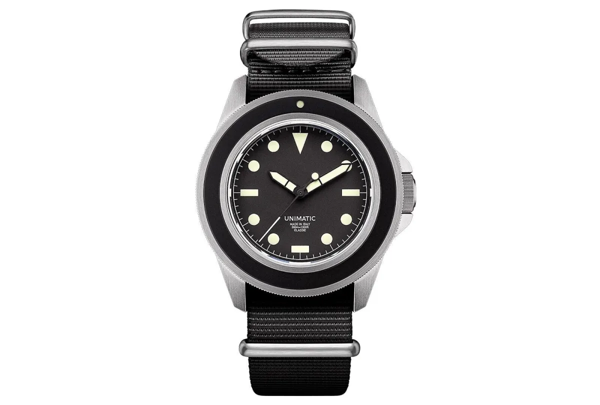 Seiko Prospex SNJ025 Arnie Hybrid dive watch