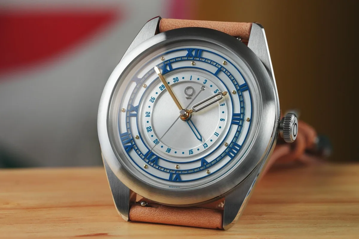 OraOrea Coriolis Pointer Date watch with multi-tier dial