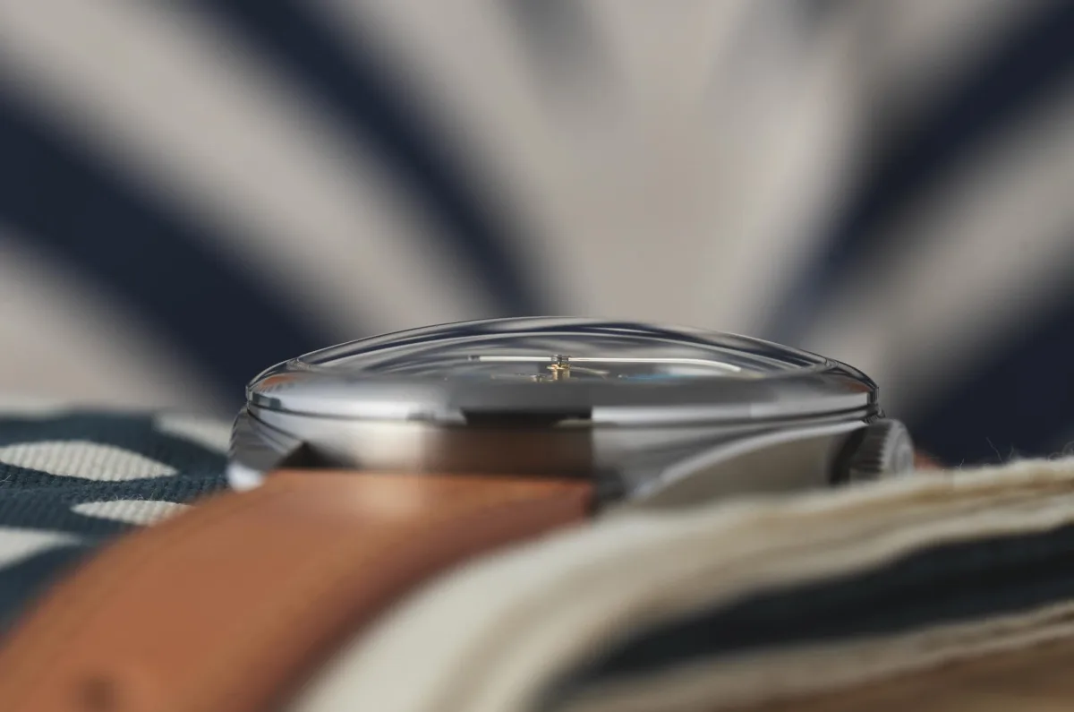 Detailed view of the date numerals on the Coriolis Pointer Date