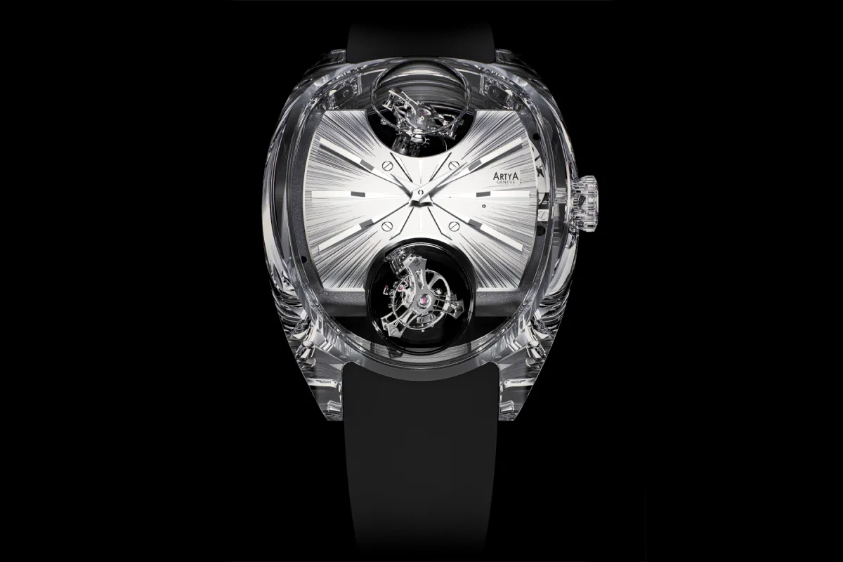 Side view of ArtyA Complexity showcasing the sapphire case