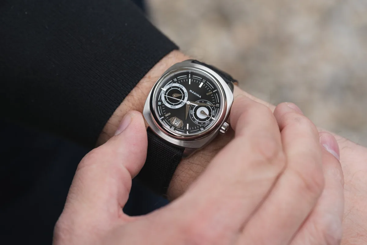 Makina Uriel_VII dial design close-up